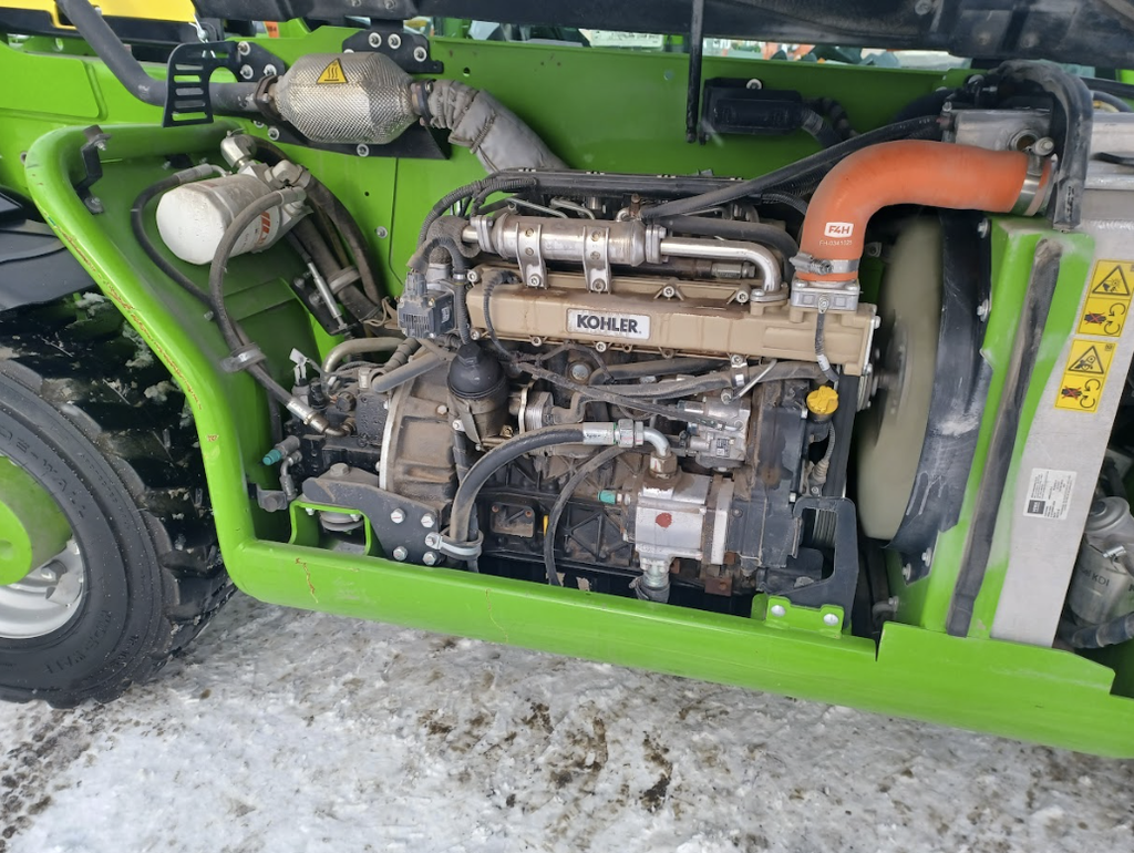 Merlo 27.6 Chariot élévateur télescopique haute performance 6000 lbs à Carburant 